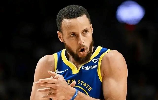 Warriors News: Curry Meets Milestones, Strongman Demands Top Salary, Green Expands Business Landscape